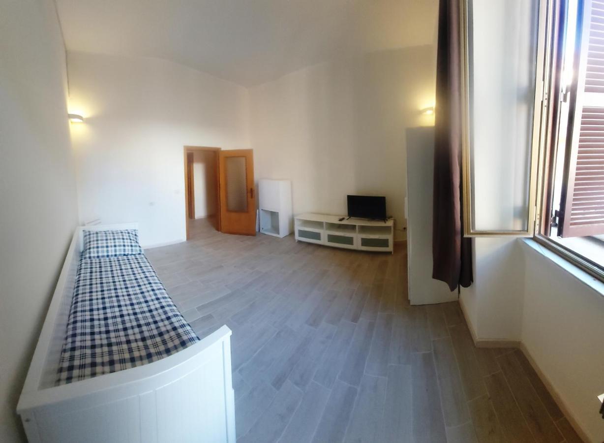 Whole Holiday Home Apartment Lovely Civitavecchia Da Pamino & Priscilla מראה חיצוני תמונה